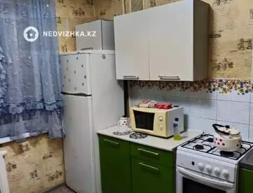 1-комнатная квартира, этаж 3 из 5, 32 м², На длительный срок
