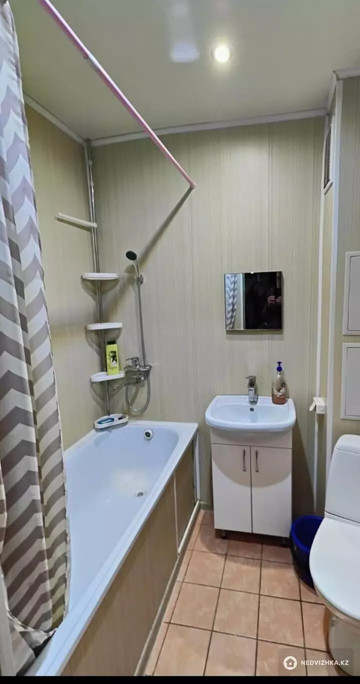 1-комнатная квартира, этаж 3 из 5, 32 м², На длительный срок, фотография 5