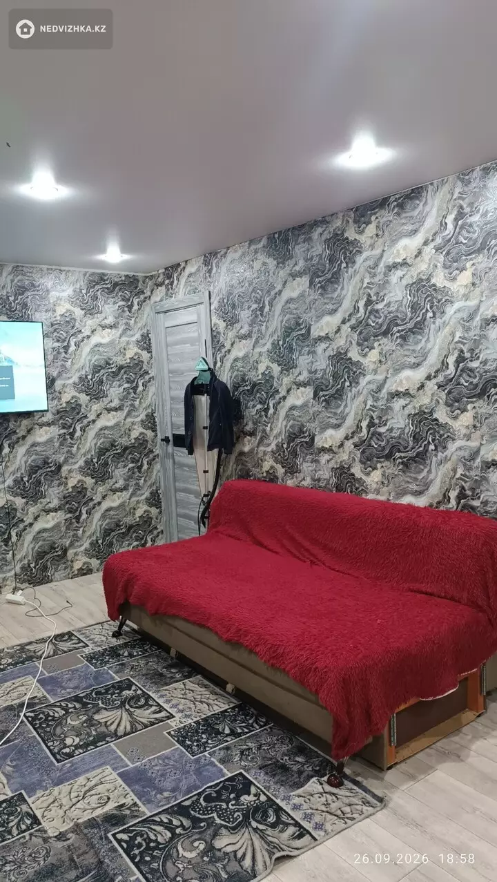2-комнатная квартира, этаж 4 из 4, 42 м², фотография 3