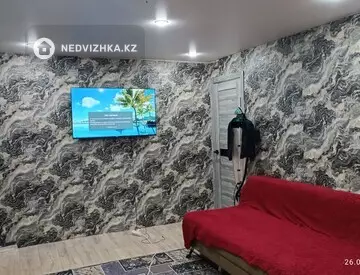 2-комнатная квартира, этаж 4 из 4, 42 м²