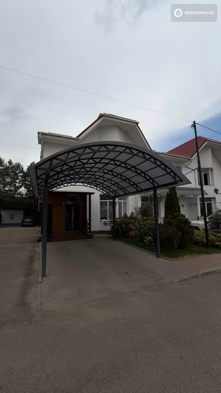 3-комнатный таунхаус, 2 соток, 168 м², фотография 2