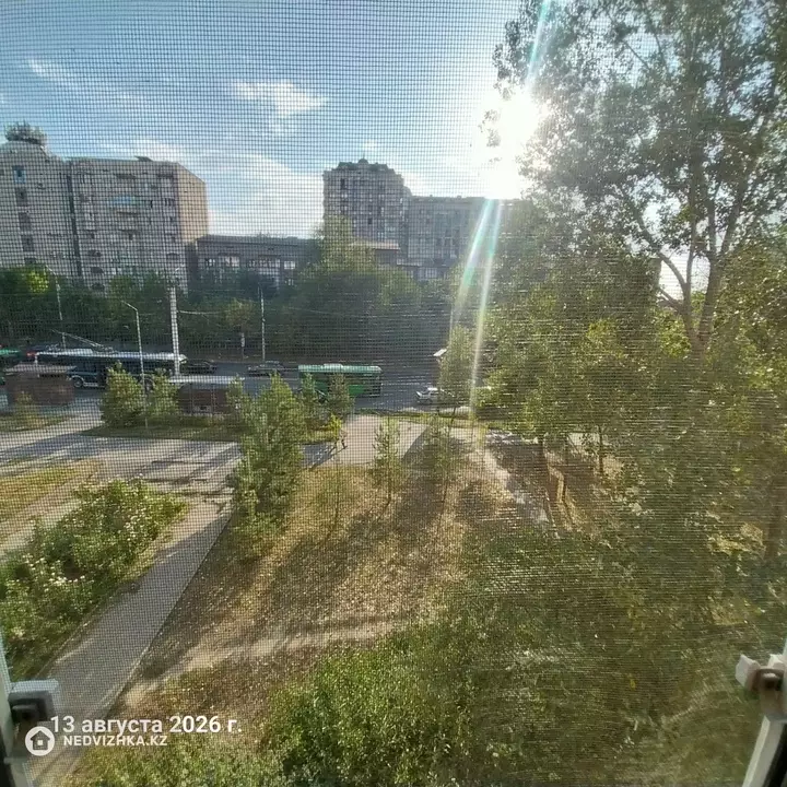 1-комнатная квартира, этаж 3 из 5, 36 м², фотография 2