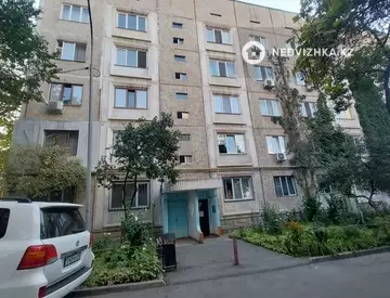 1-комнатная квартира, этаж 3 из 5, 36 м², миниатюра 1