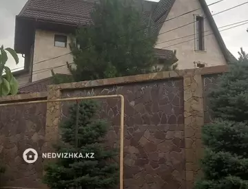 7-комнатный дом, 16 соток, 1 000 м²