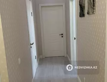 2-комнатная квартира, этаж 3 из 8, 70 м², На длительный срок, миниатюра 1