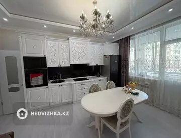 2-комнатная квартира, этаж 3 из 8, 70 м², На длительный срок, миниатюра 3