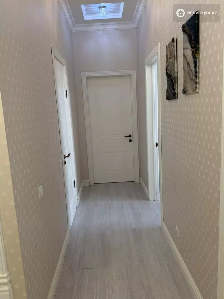 2-комнатная квартира, этаж 3 из 8, 70 м², На длительный срок, фотография 4