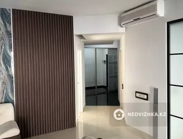 2-комнатная квартира, этаж 3 из 5, 100 м²
