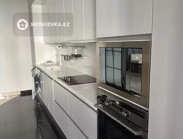 2-комнатная квартира, этаж 3 из 5, 100 м², миниатюра 11