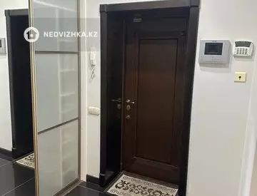 2-комнатная квартира, этаж 3 из 5, 100 м², миниатюра 12