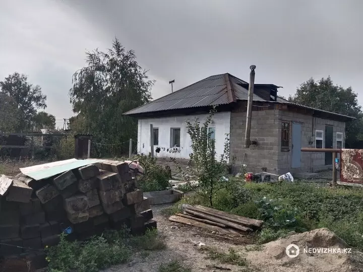 3-бөлмелі үй, 10 соттық, 45 м²