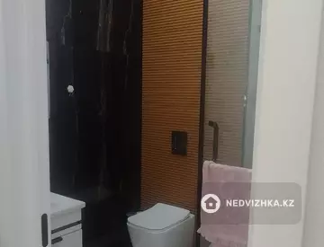 2-комнатная квартира, этаж 8 из 9, 46 м², миниатюра 5