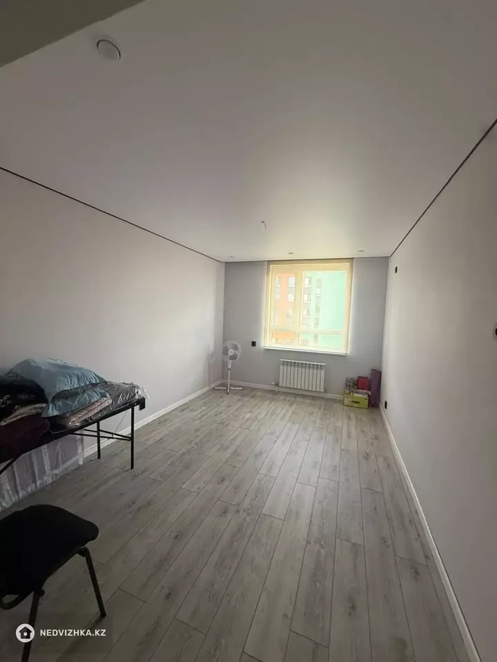 2-комнатная квартира, этаж 7 из 9, 41 м², фотография 2