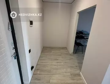 2-комнатная квартира, этаж 7 из 9, 41 м², миниатюра 4
