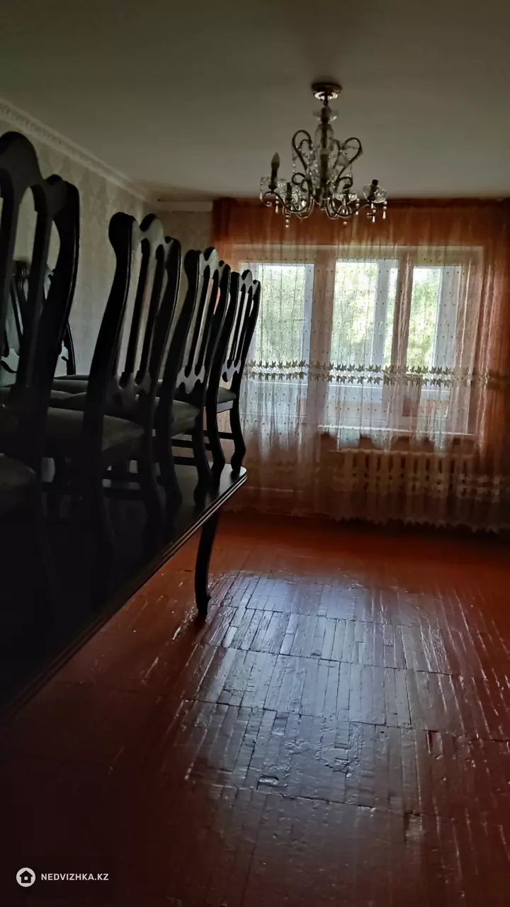 3-комнатная квартира, этаж 5 из 5, 63 м², фотография 2