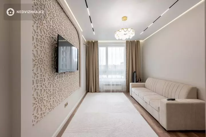 1-комнатная квартира, этаж 4 из 14, 39 м², фотография 2
