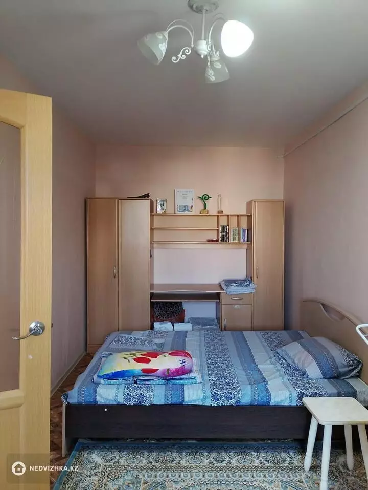 3-комнатная квартира, этаж 4 из 5, 69 м², фотография 3