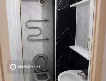 2-комнатная квартира, этаж 3 из 5, 61 м², миниатюра 10