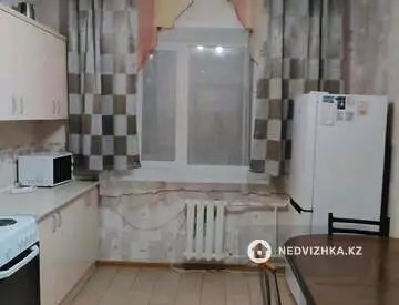 3-комнатная квартира, этаж 1 из 9, 70 м², На длительный срок