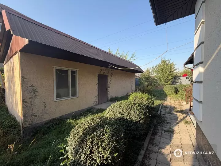 5-комнатный дом, 10 соток, 250 м², фотография 4