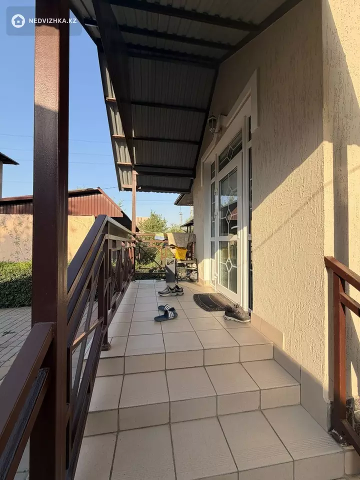 5-комнатный дом, 10 соток, 250 м², фотография 5