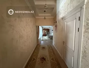 5-бөлмелі үй, 10 соттық, 250 м², 12-нобай