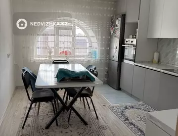 2-комнатная квартира, этаж 6 из 6, 69 м², миниатюра 3