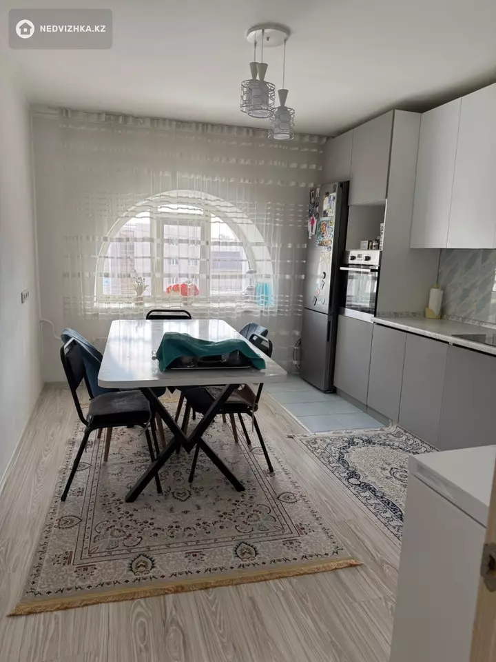 2-комнатная квартира, этаж 6 из 6, 69 м², фотография 3