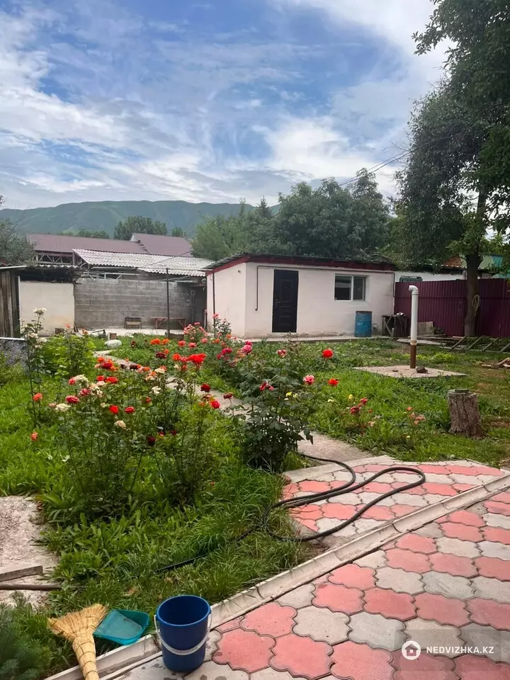 5-комнатная часть дома, 400 соток, 48 м², фотография 3