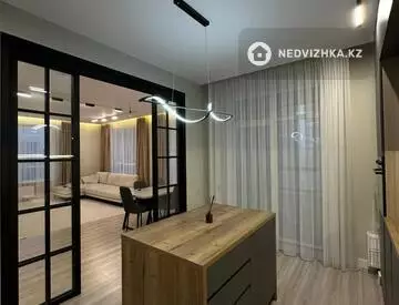 4-комнатная квартира, этаж 10 из 22, 130 м²