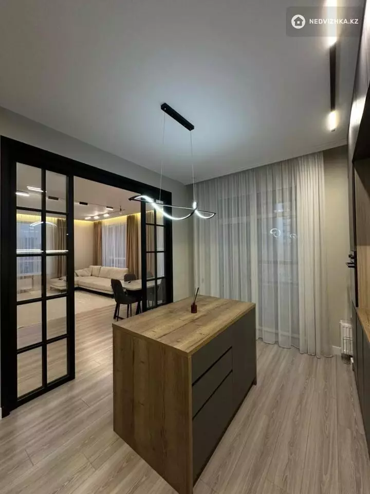 4-комнатная квартира, этаж 10 из 22, 130 м², фотография 4