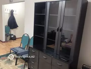 2-комнатная квартира, этаж 1 из 5, 45 м², На длительный срок