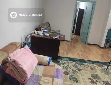 2-комнатная квартира, этаж 1 из 5, 45 м², На длительный срок