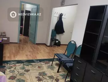 2-комнатная квартира, этаж 1 из 5, 45 м², На длительный срок