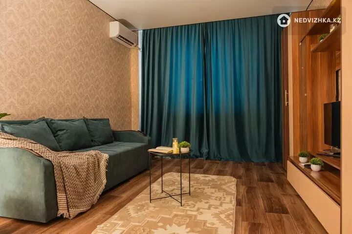 2-комнатная квартира, этаж 2 из 9, 56 м², Посуточно, фотография 5