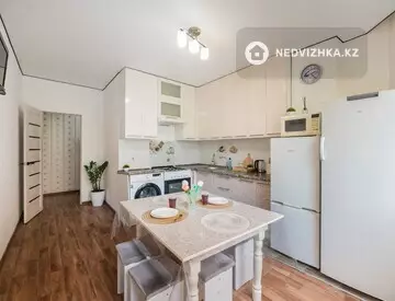 2-комнатная квартира, этаж 2 из 9, 56 м², Посуточно, миниатюра 11