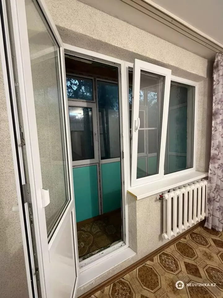 2-комнатная квартира, этаж 2 из 5, 45 м², фотография 2
