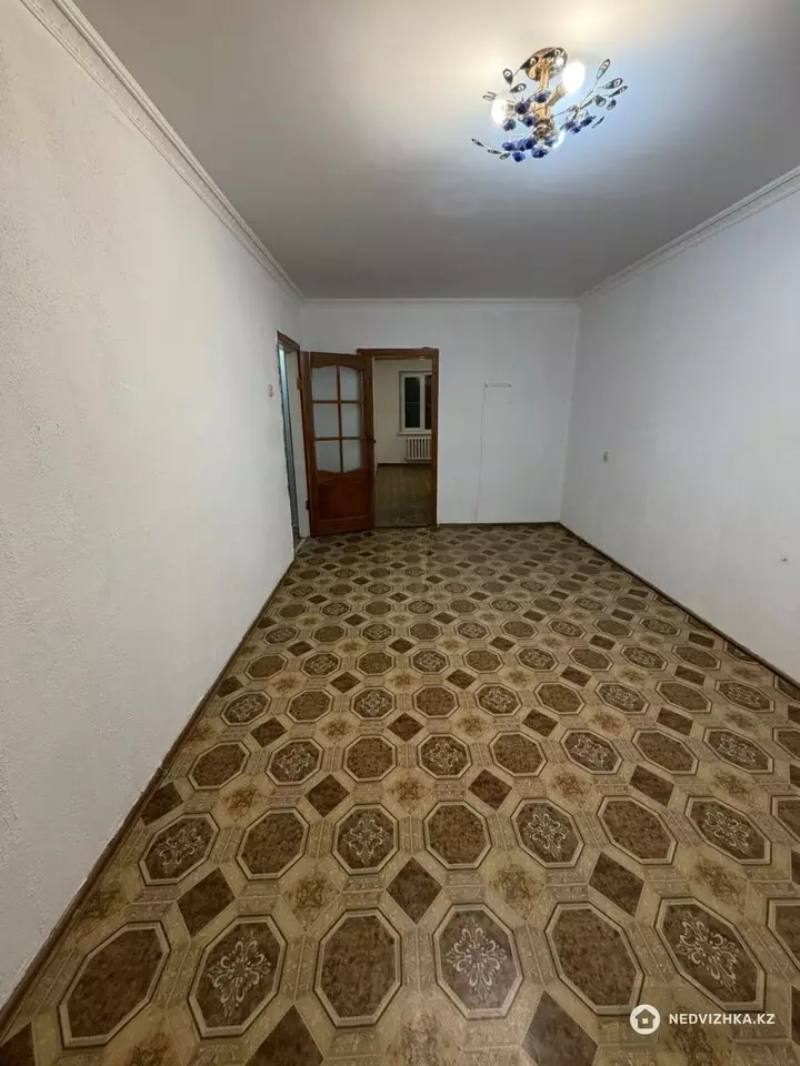 2-комнатная квартира, этаж 2 из 5, 45 м², фотография 4