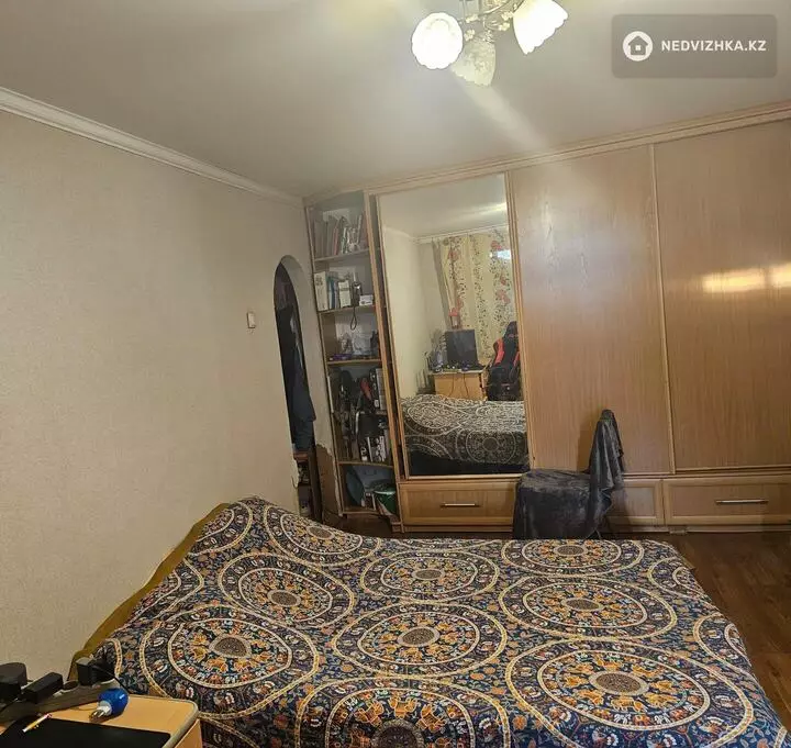 1-комнатная квартира, этаж 5 из 5, 30 м², фотография 2