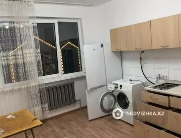 1-комнатная квартира, этаж 5 из 5, 40 м², На длительный срок, миниатюра 4