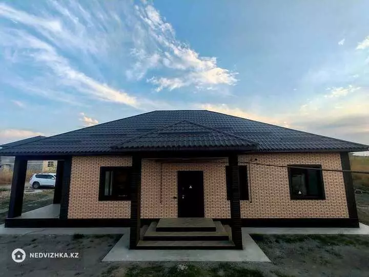 4-бөлмелі үй, 6 соттық, 114 м²