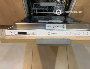 2-комнатная квартира, этаж 8 из 13, 60 м²