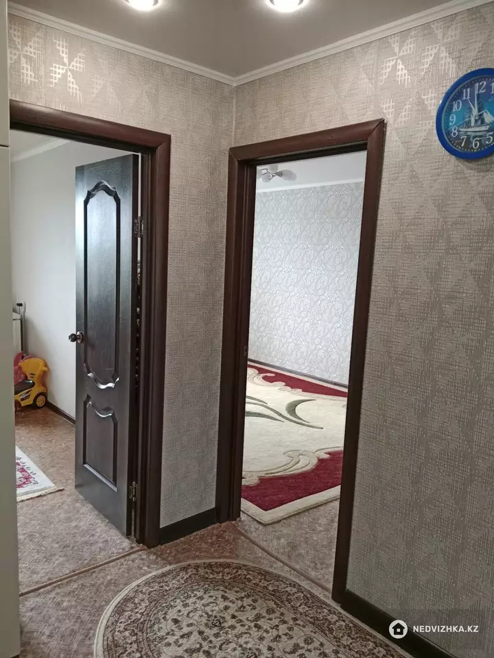 3-комнатная квартира, этаж 5 из 5, 64 м², фотография 2