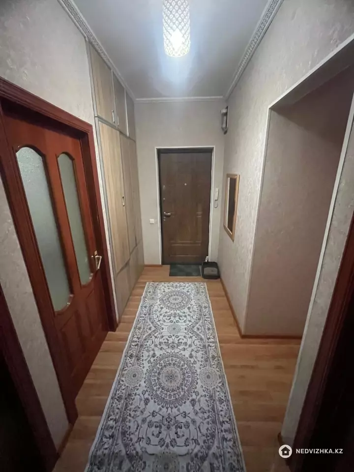 3-комнатная квартира, этаж 1 из 5, 72 м², фотография 3
