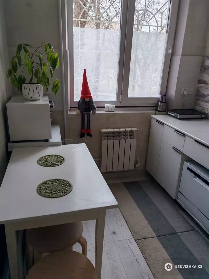 1-комнатная квартира, этаж 1 из 5, 32 м²