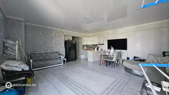 2-комнатная квартира, этаж 12 из 16, 56 м², фотография 2