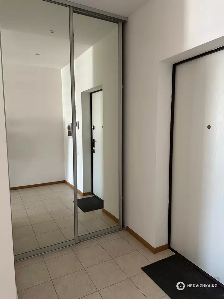 4-комнатная квартира, этаж 6 из 7, 152 м², фотография 3
