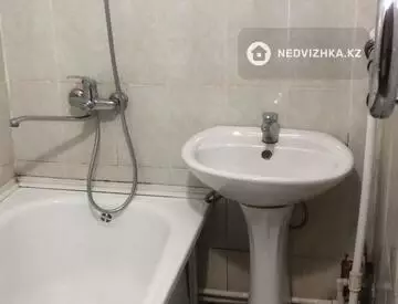 3-комнатная квартира, этаж 3 из 5, 62 м², миниатюра 7