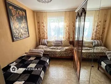 2-комнатная квартира, этаж 2 из 4, 45 м², миниатюра 1