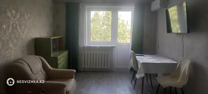 1-бөлмелі пәтер, қабат 4 барлық қабат саны 4, 35 м², На длительный срок, 2-фотосурет